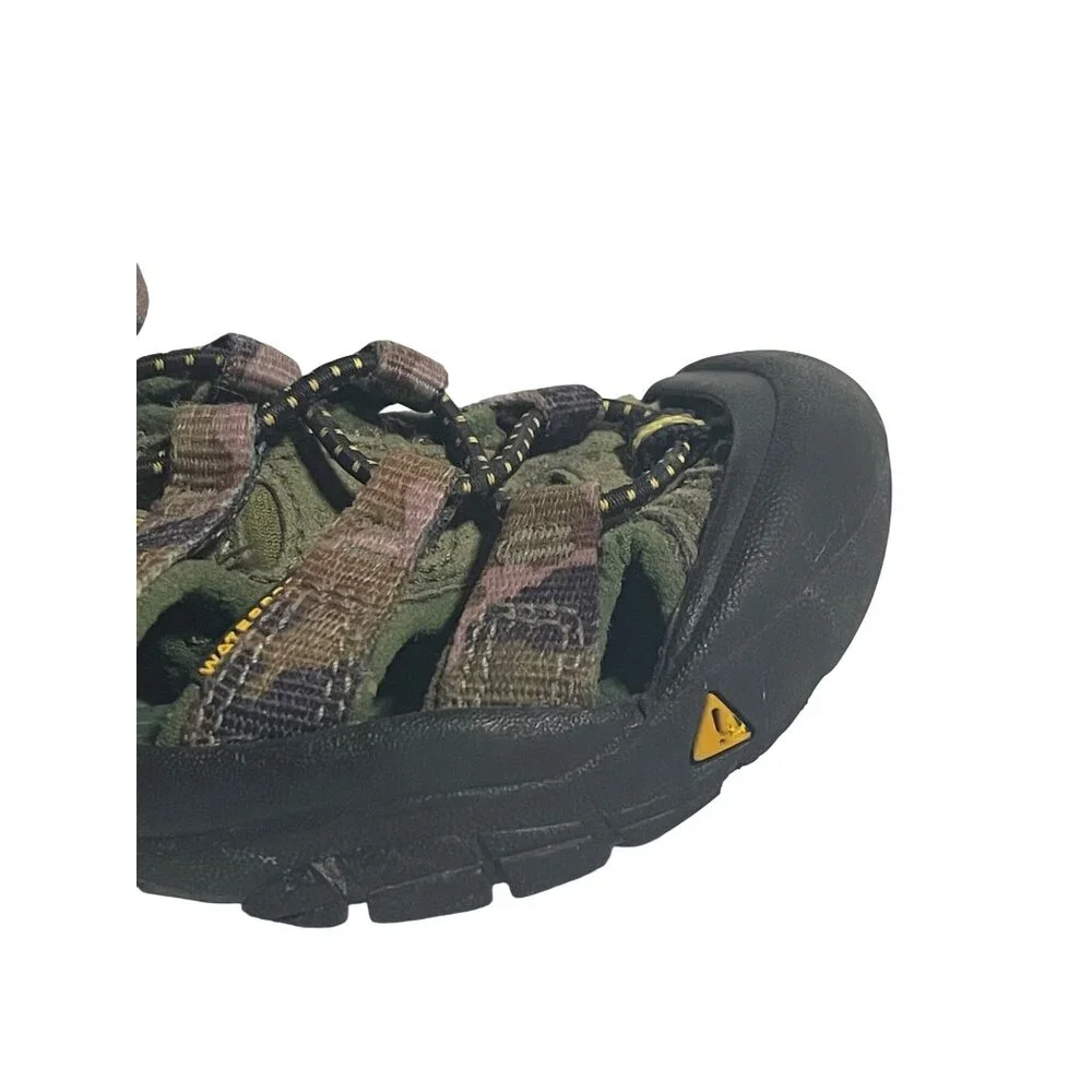 KEEN Newport H2 Sandals Green Camouflage Kids Boys Size 11